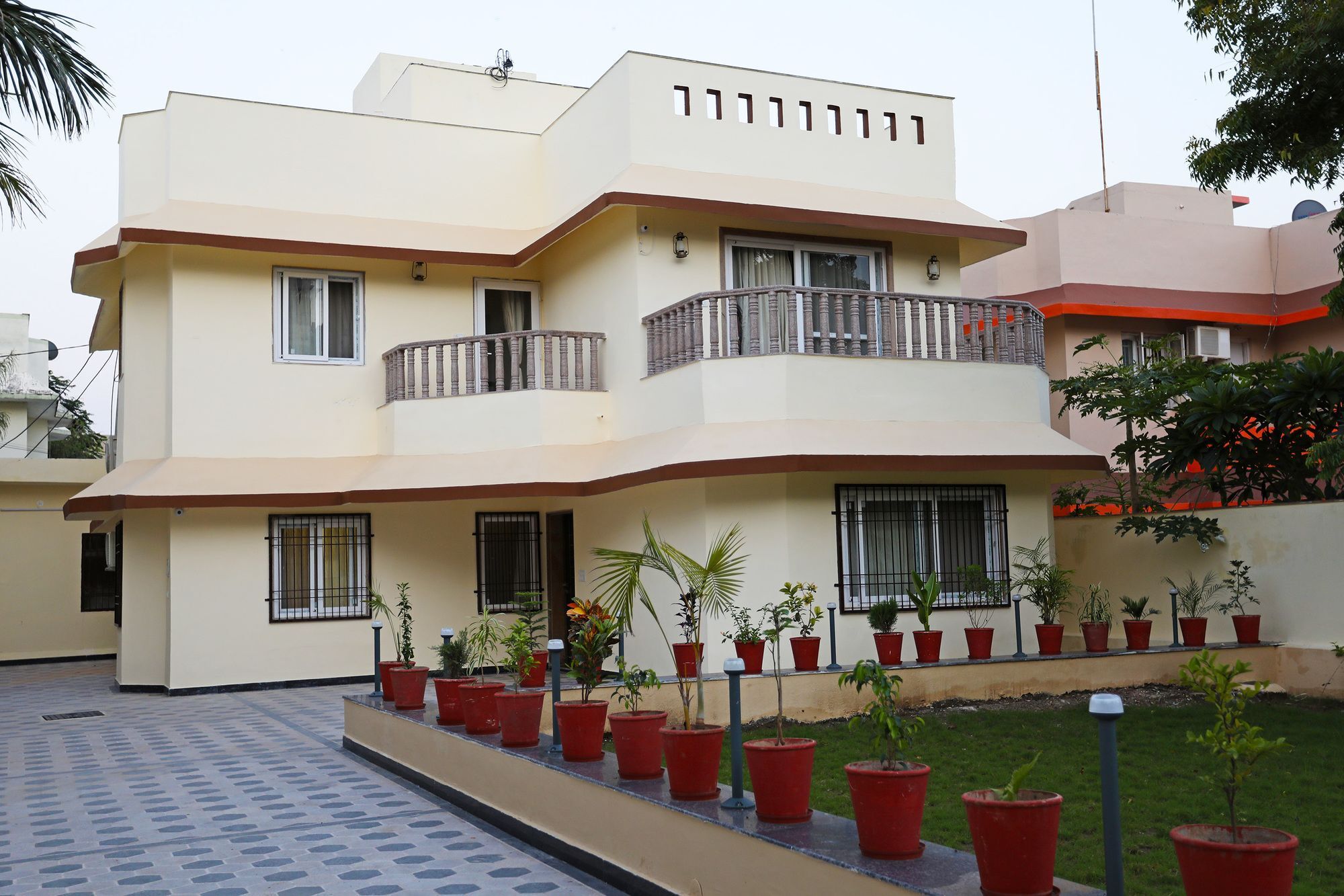 Oyo 9428 Hill View Room Goverdhan Vilas ウダイプル エクステリア 写真